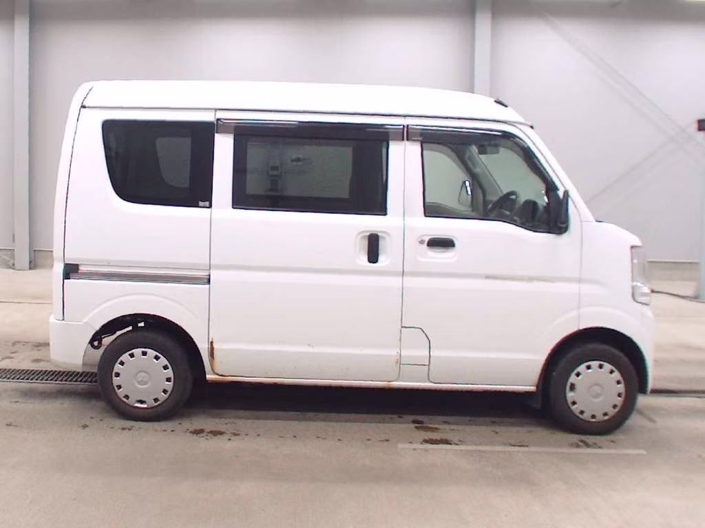 MITSUBISHI MINICAB