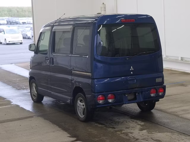 MITSUBISHI TOWN BOX