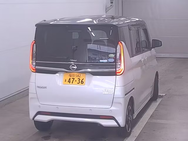NISSAN ROOX