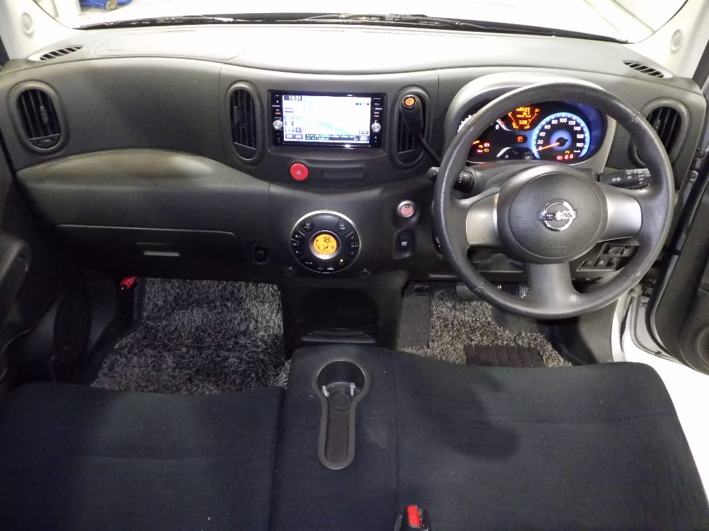 NISSAN CUBE