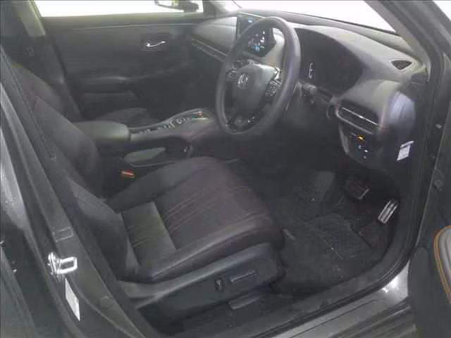HONDA ZR-V