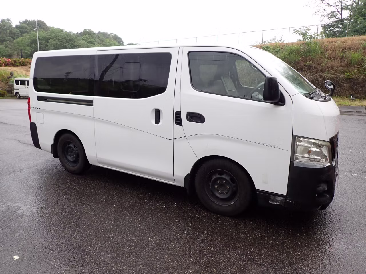 NISSAN NV350 CARAVAN
