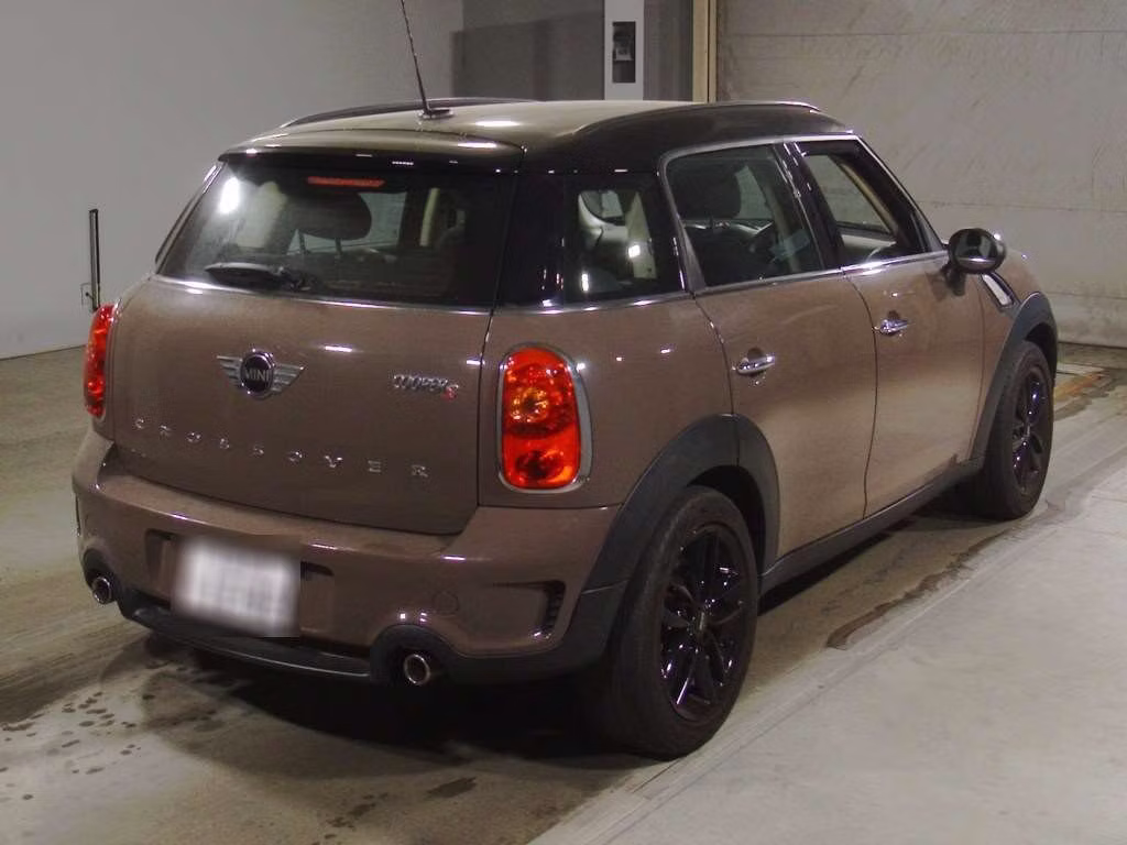 MINI CROSSOVER