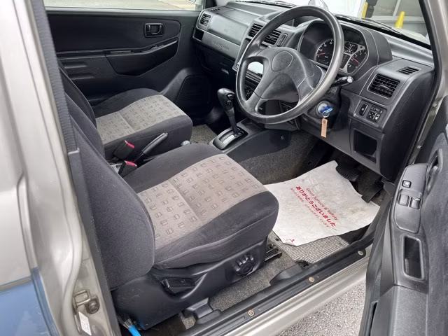 MITSUBISHI PAJERO MINI