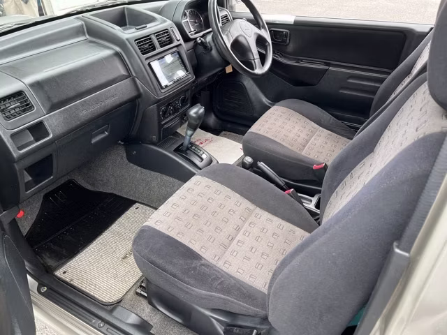 MITSUBISHI PAJERO MINI