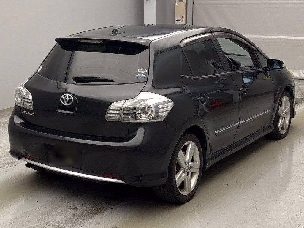 TOYOTA BLADE