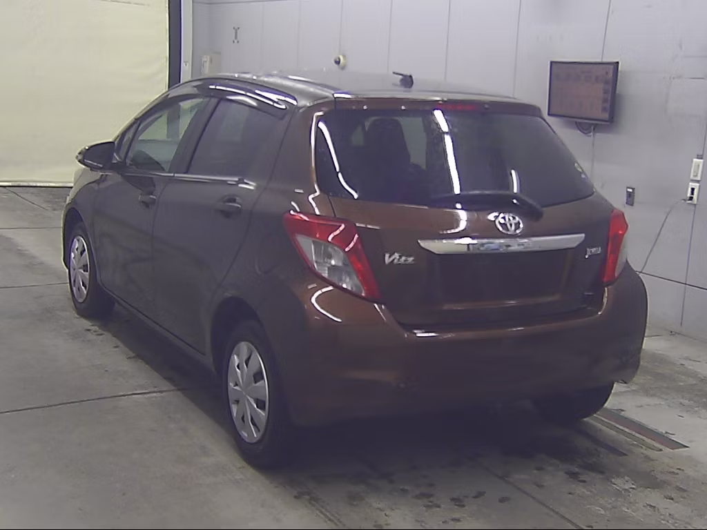 TOYOTA VITZ