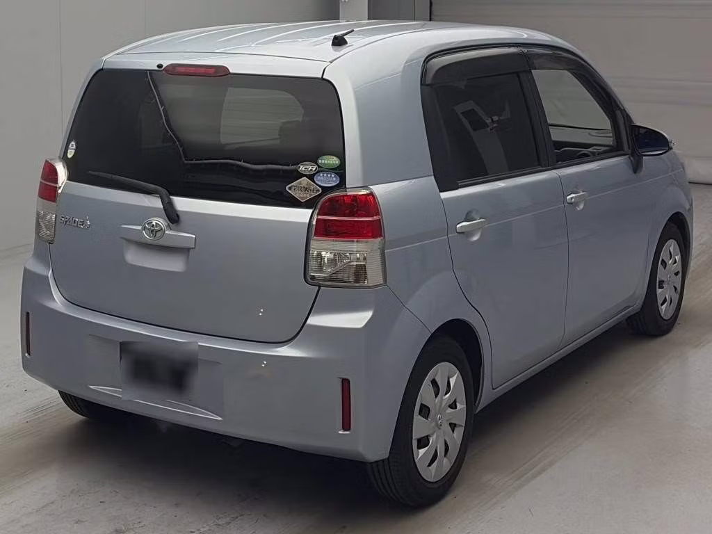 TOYOTA SPADE