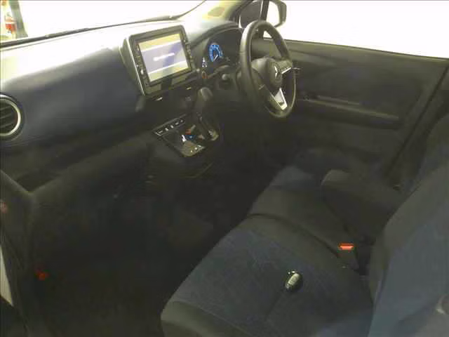MITSUBISHI EK X