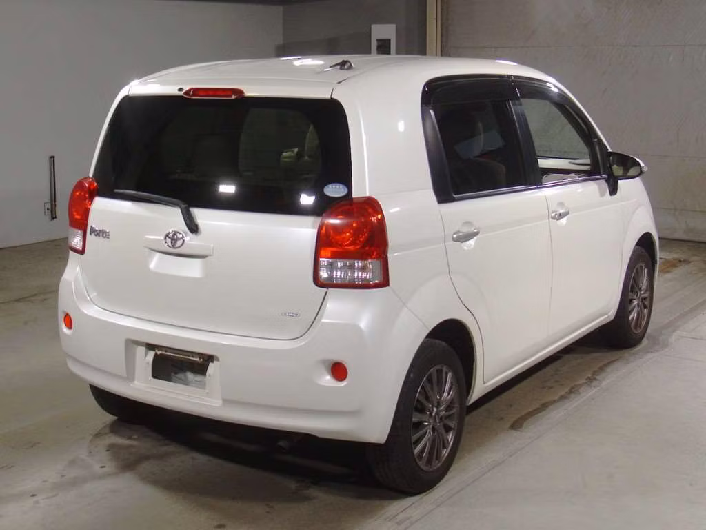 TOYOTA PORTE