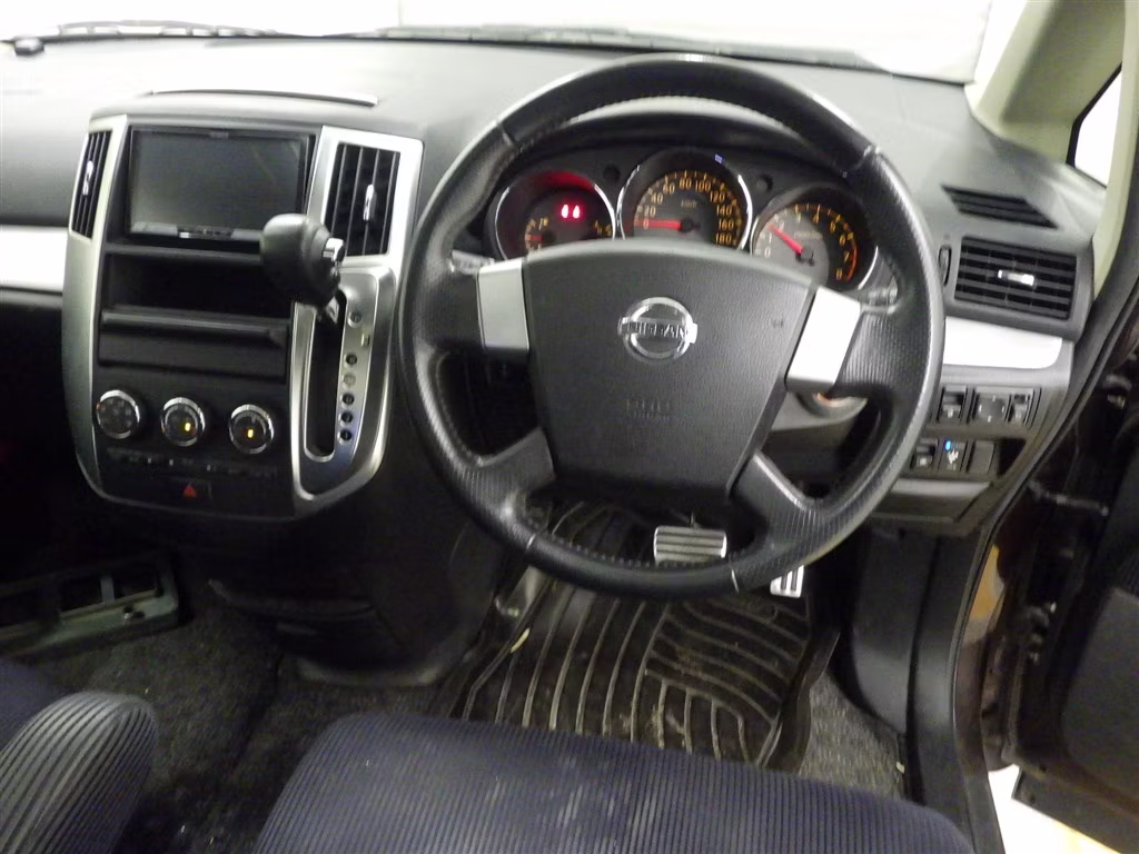 NISSAN PRESAGE