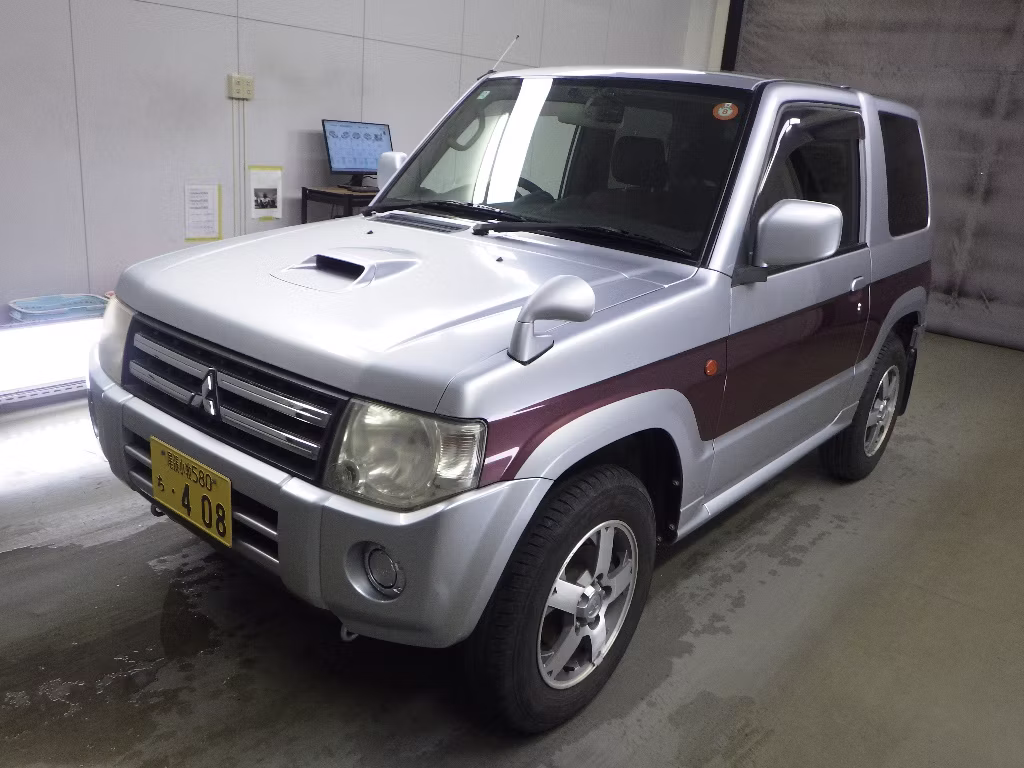 MITSUBISHI PAJERO MINI