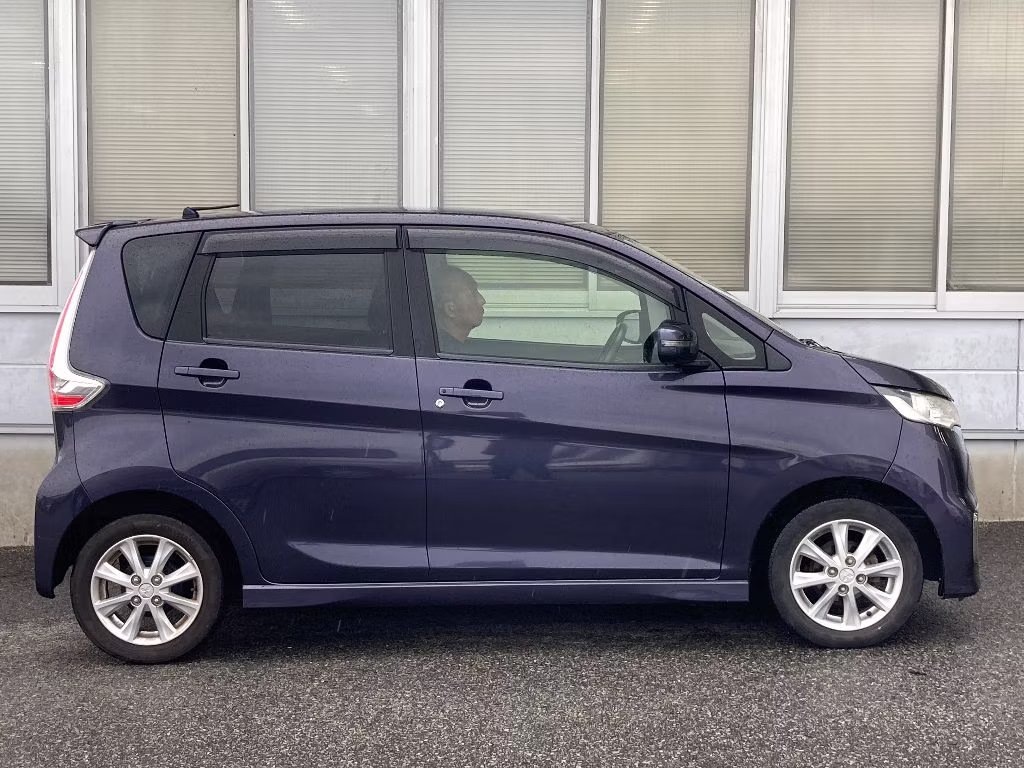 MITSUBISHI EK CUSTOM