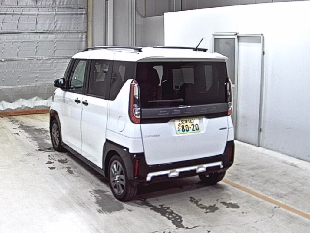 MITSUBISHI DELICA MINI