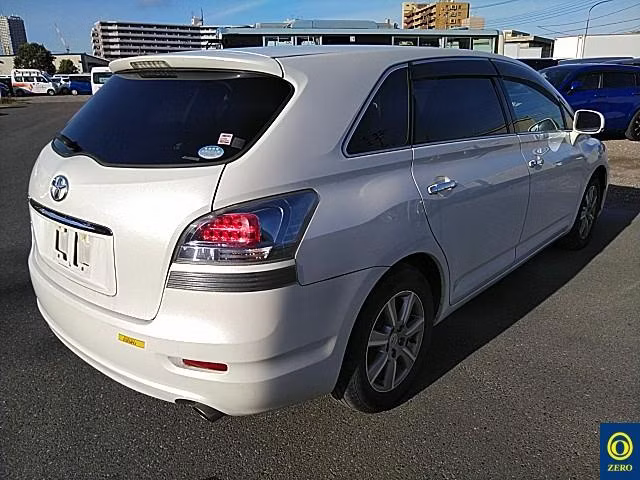 TOYOTA MARK X ZIO