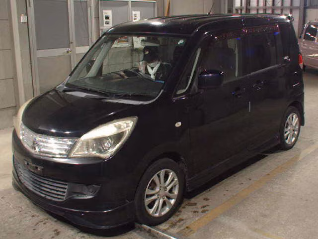 MITSUBISHI DELICA D:2