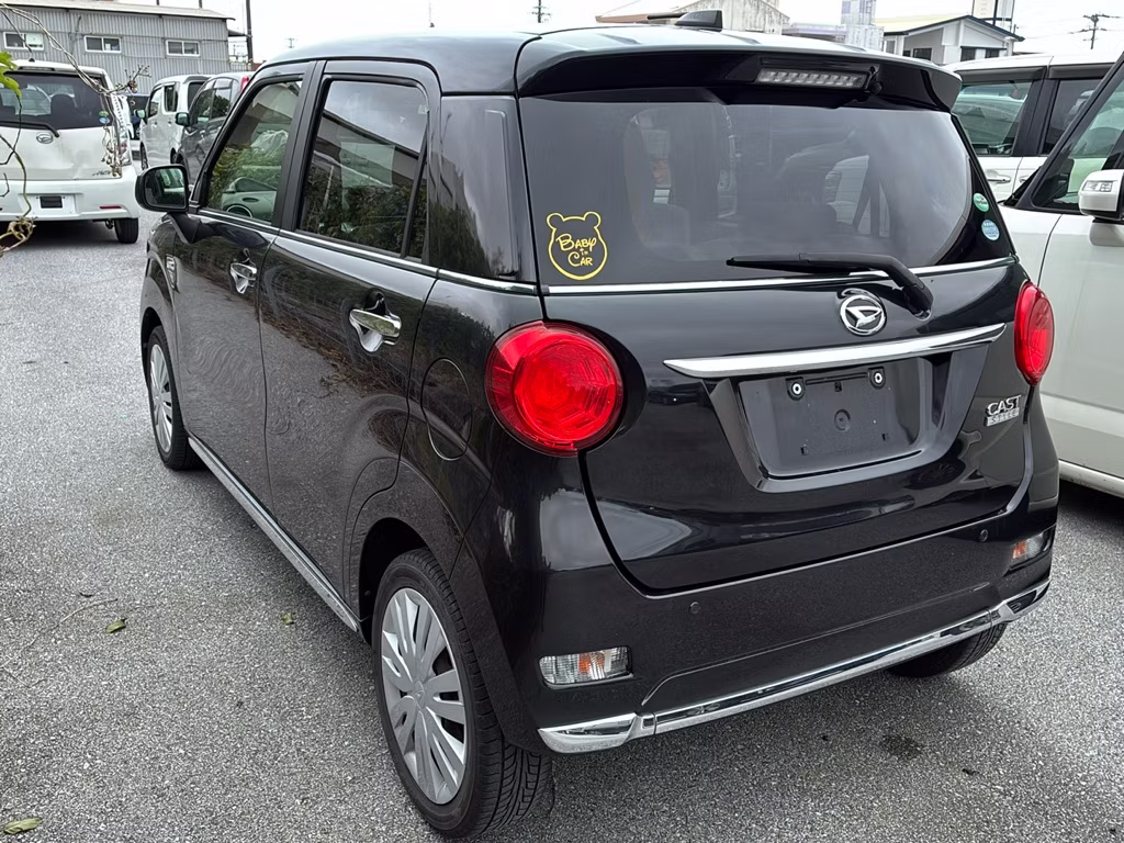 DAIHATSU CAST
