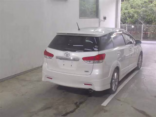 TOYOTA WISH