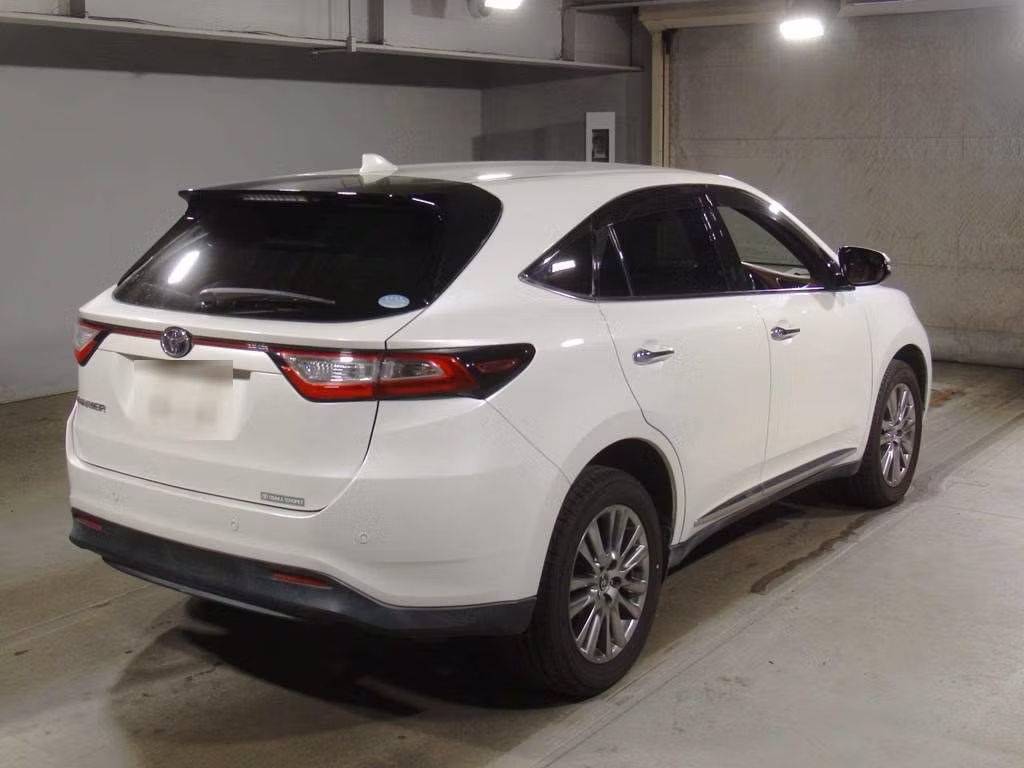 TOYOTA HARRIER