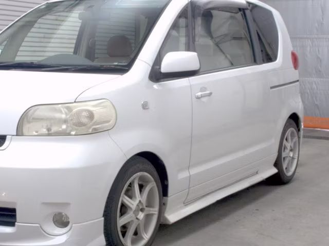 TOYOTA PORTE