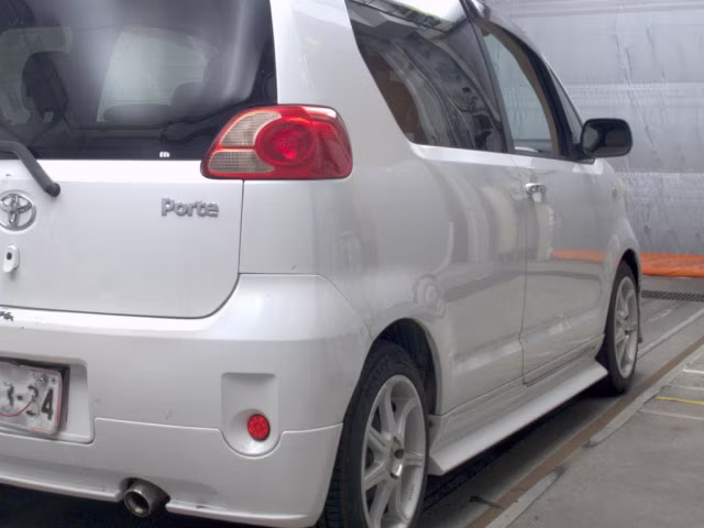 TOYOTA PORTE
