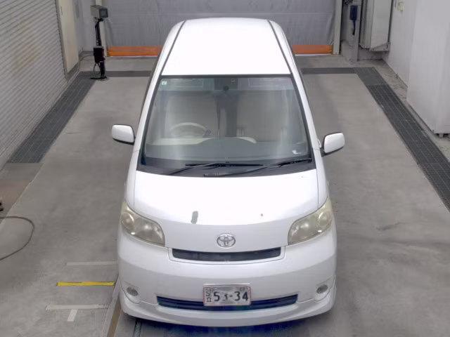 TOYOTA PORTE