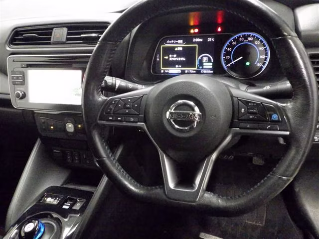 NISSAN LEAF