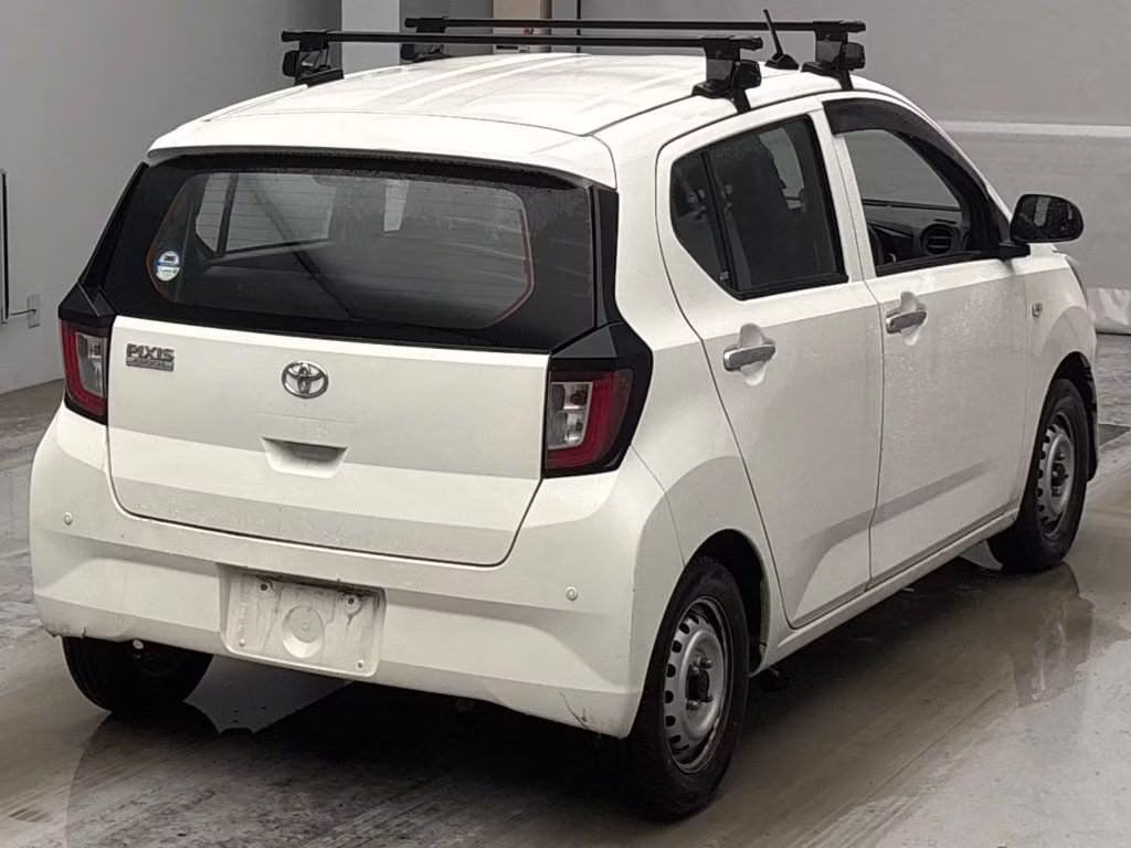 TOYOTA PIXIS EPOCH