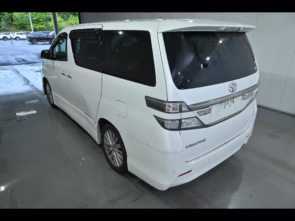 TOYOTA VELLFIRE