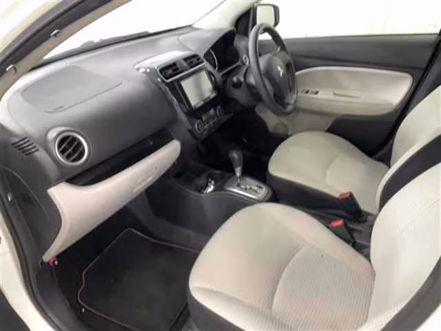 MITSUBISHI MIRAGE