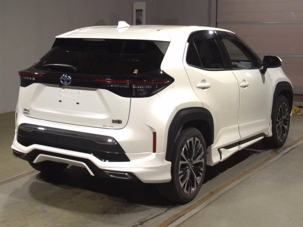TOYOTA YARIS CROSS