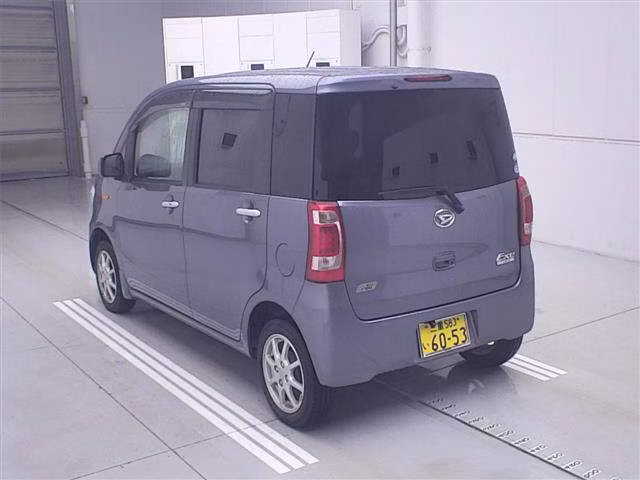 DAIHATSU TANTO EXE