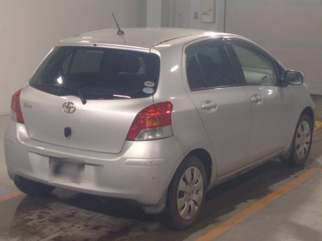 TOYOTA VITZ