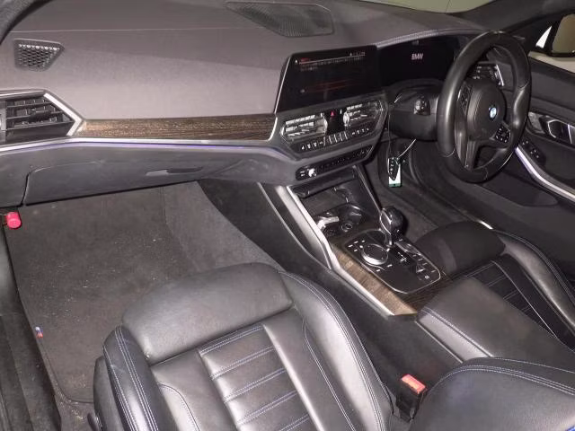 BMW 3-SERIES