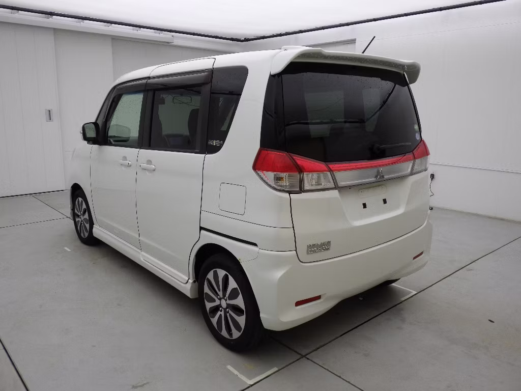 MITSUBISHI DELICA D:2