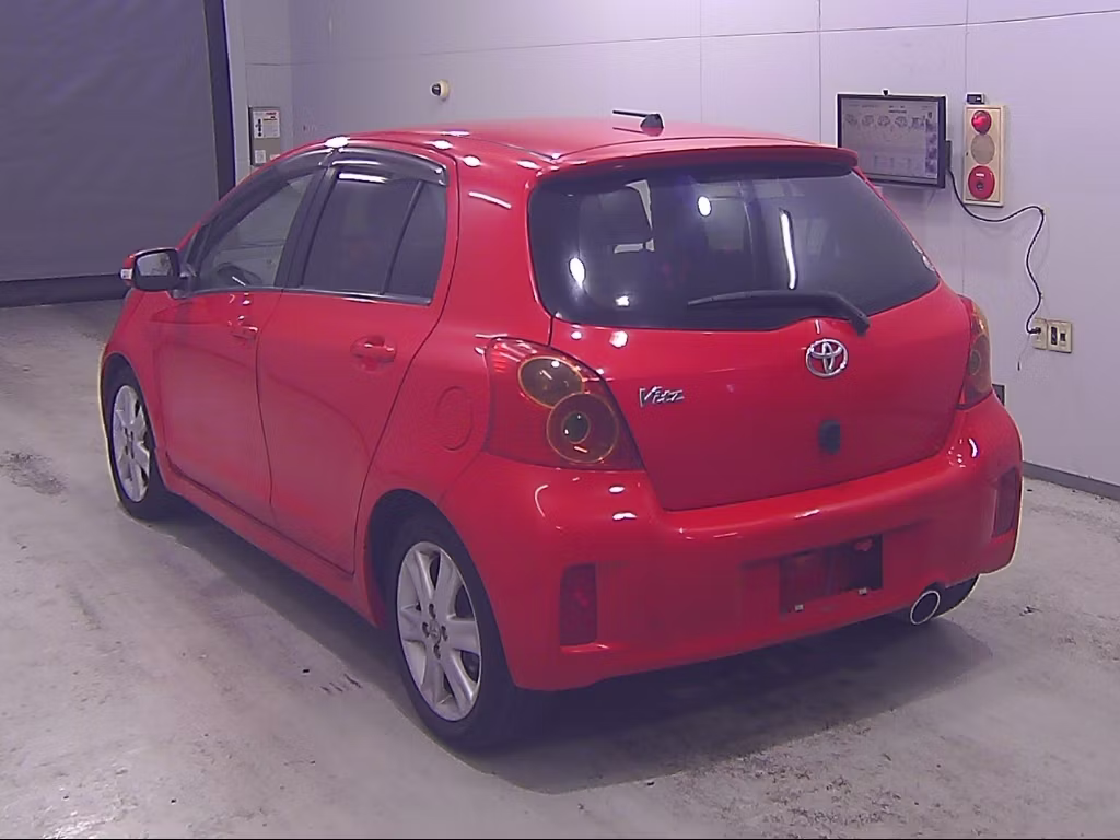 TOYOTA VITZ