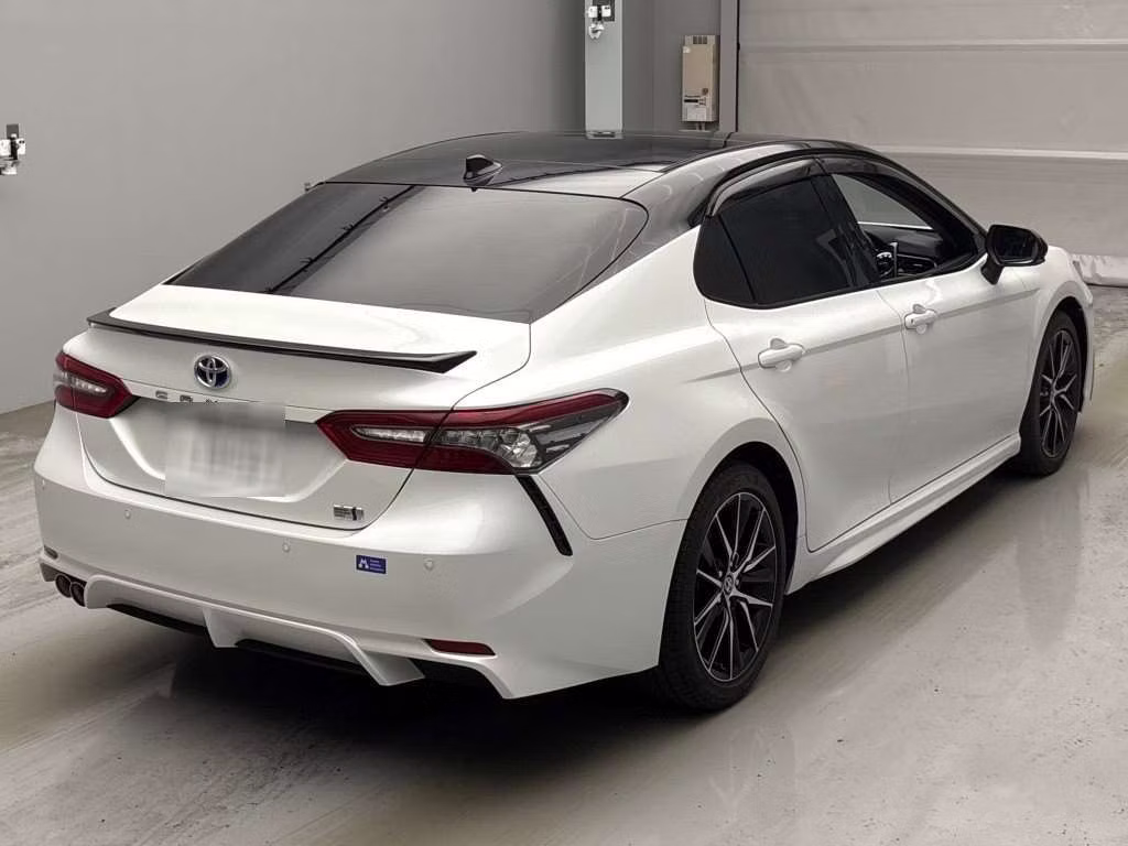 TOYOTA CAMRY