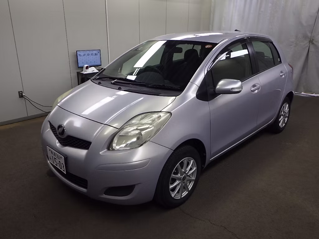 TOYOTA VITZ