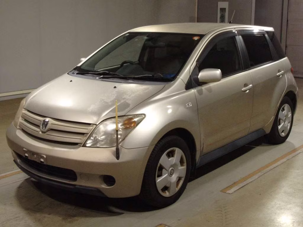 TOYOTA IST