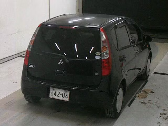 MITSUBISHI COLT
