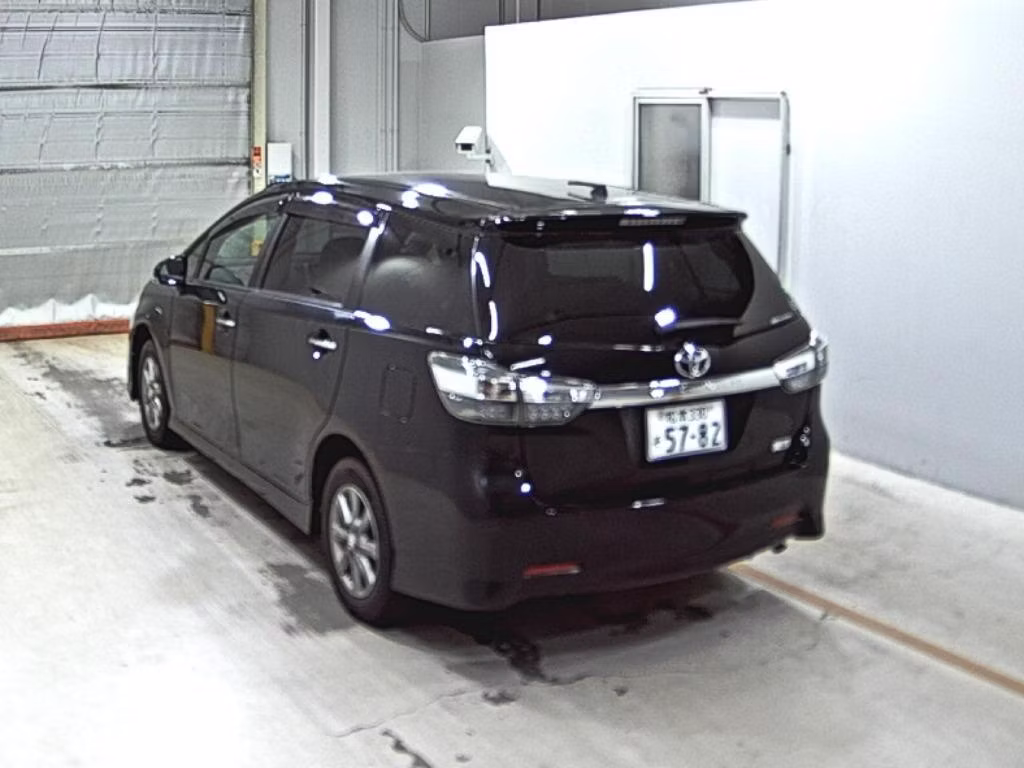 TOYOTA WISH