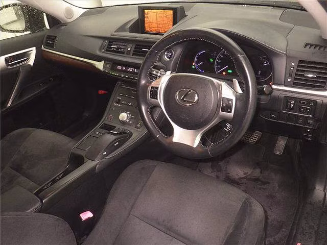 LEXUS CT200H