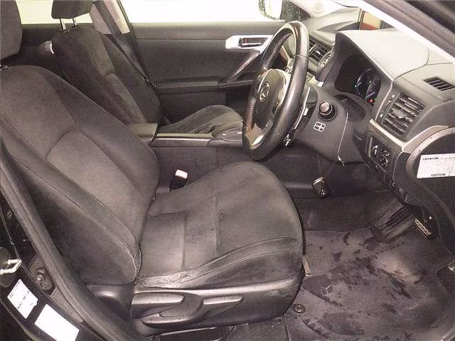 LEXUS CT200H