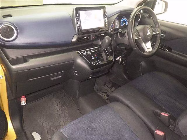MITSUBISHI EK X