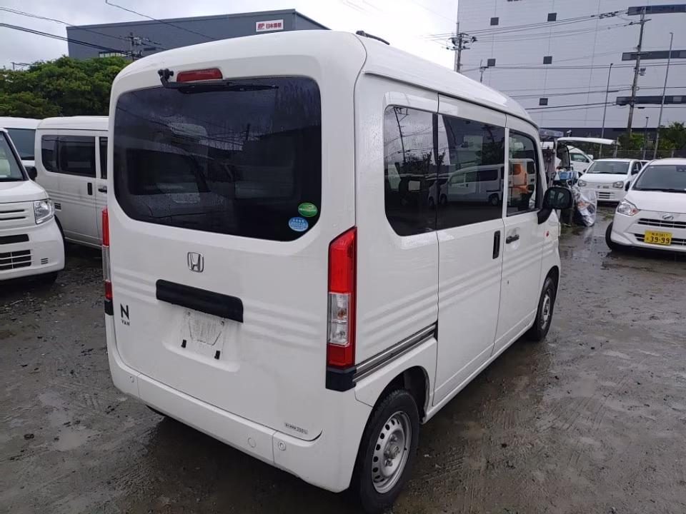 HONDA N-VAN