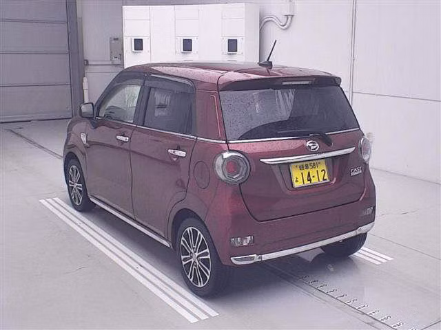 DAIHATSU CAST