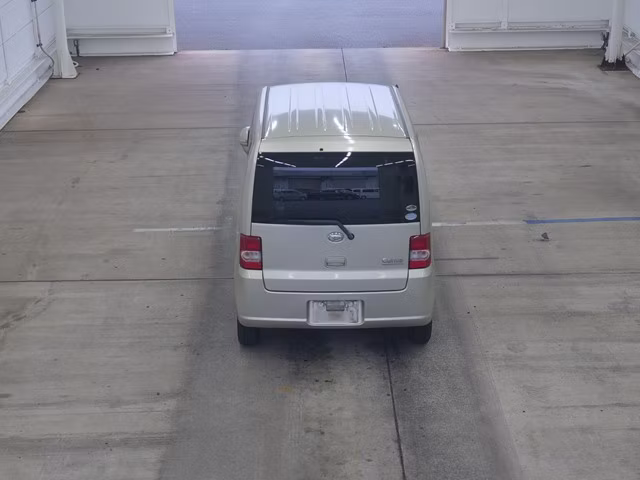 DAIHATSU MOVE CONTE
