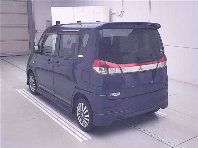 MITSUBISHI DELICA D:2