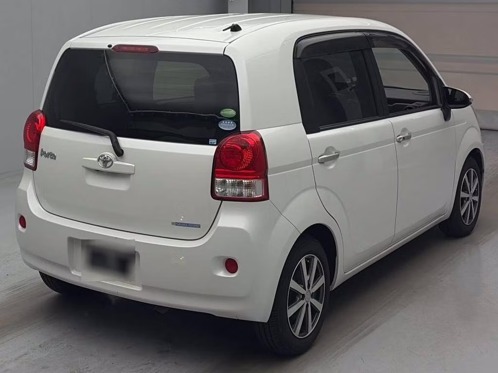 TOYOTA PORTE