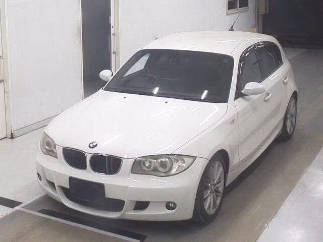 BMW 1-SERIES